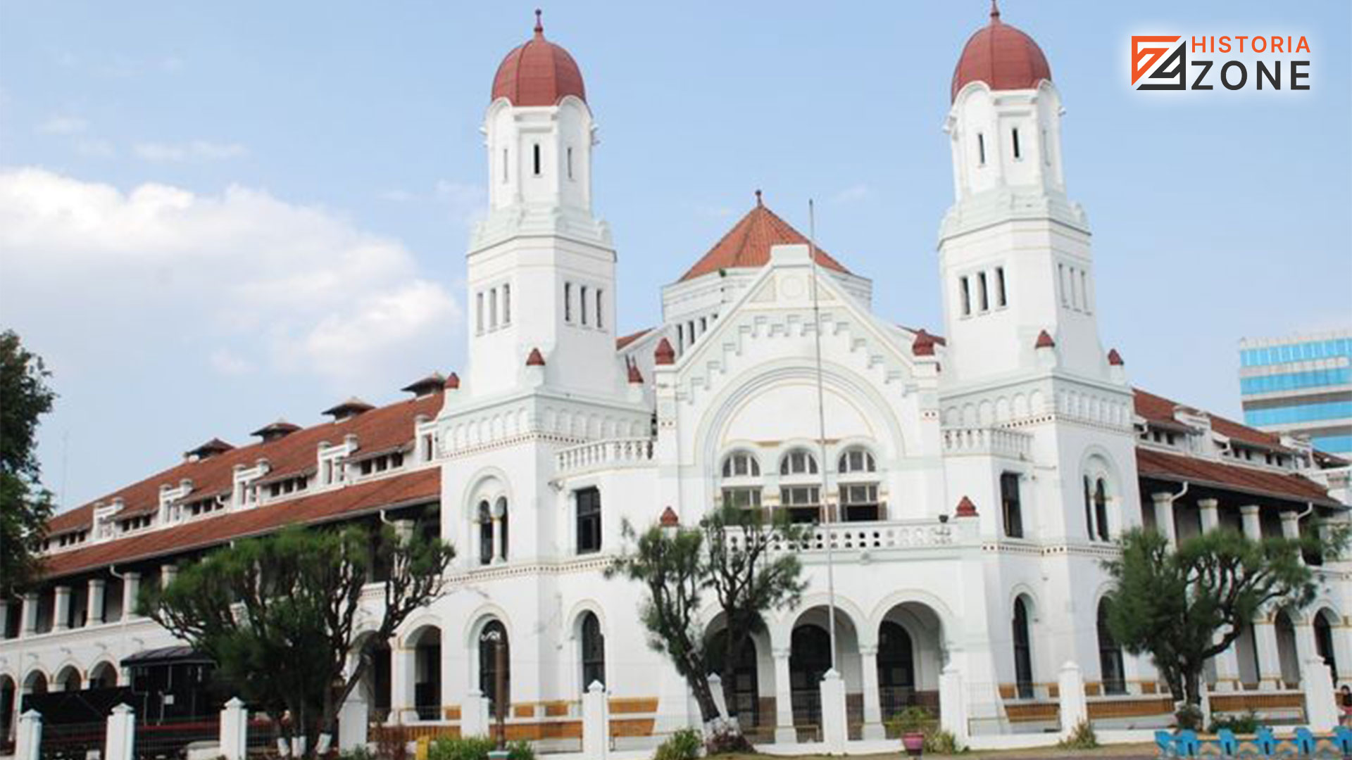 Lawang Sewu: Landmark Bersejarah dan Keangkerannya