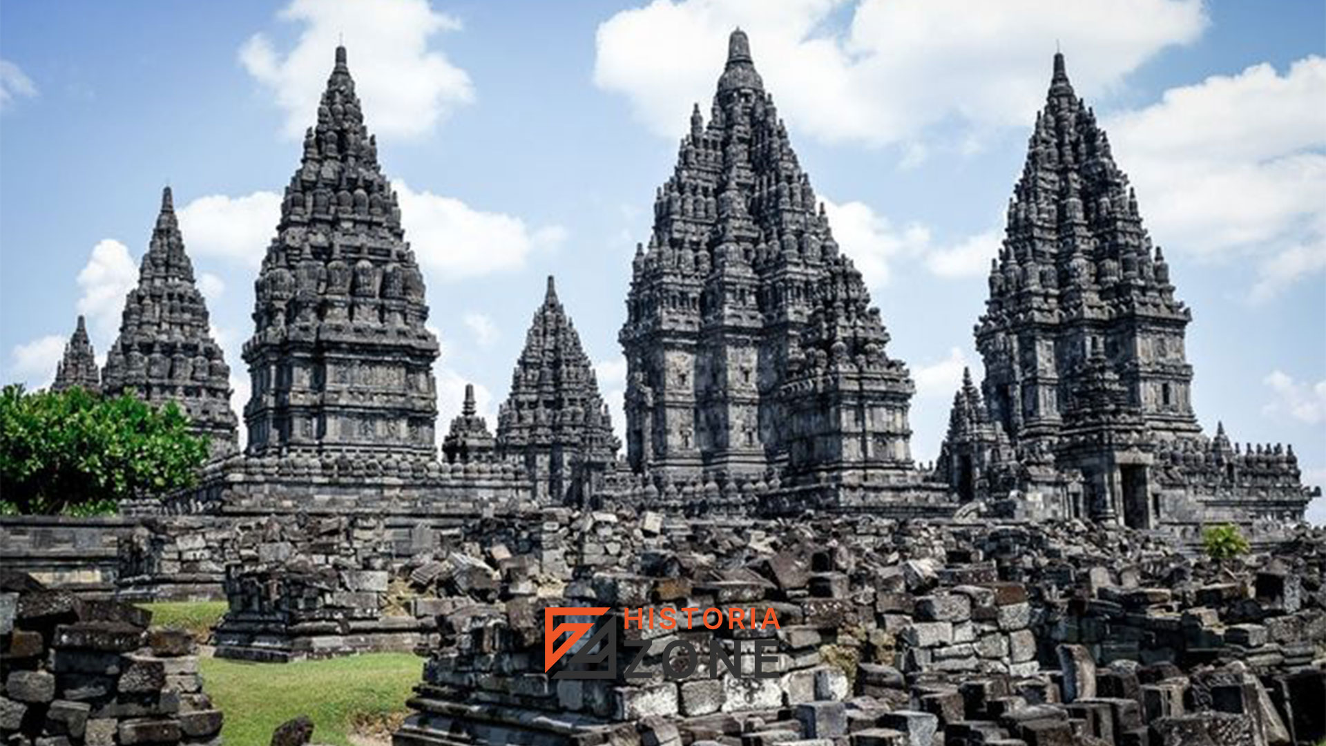 Prambanan: Mahakarya Hindu di Jawa dan Kisah Roro Jonggrang