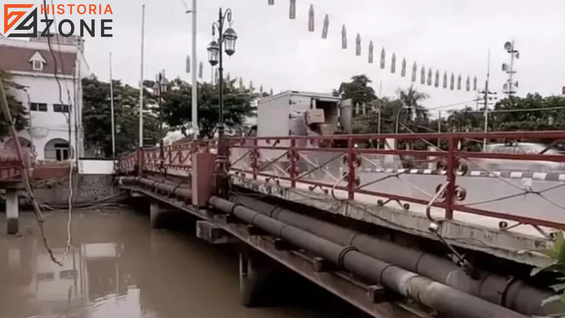 Menyibak Misteri Sejarah di Kota Lama Surabaya