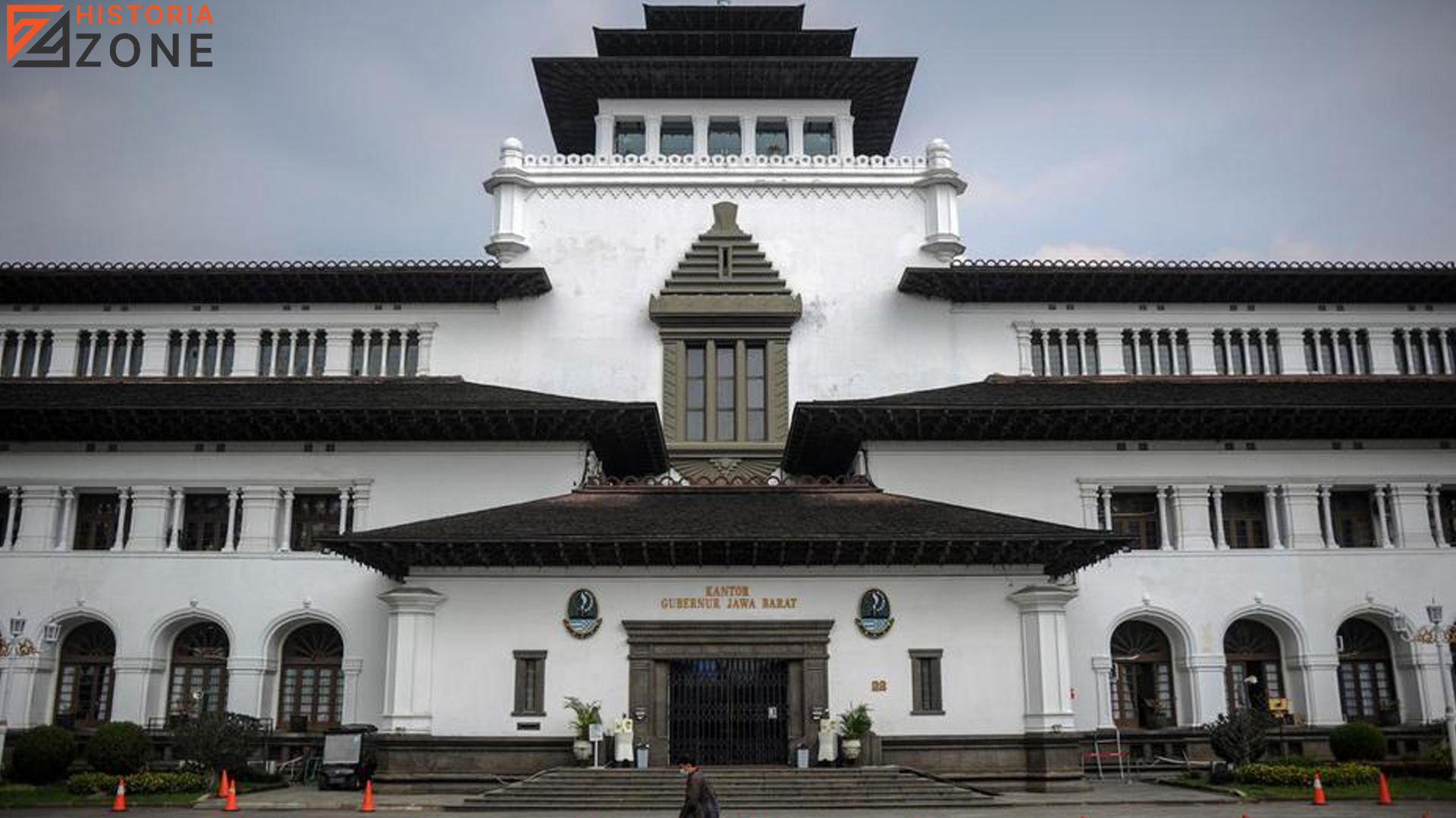 Jejak Arsitektur Kolonial: Sejarah Gedung Sate dari Masa ke Masa