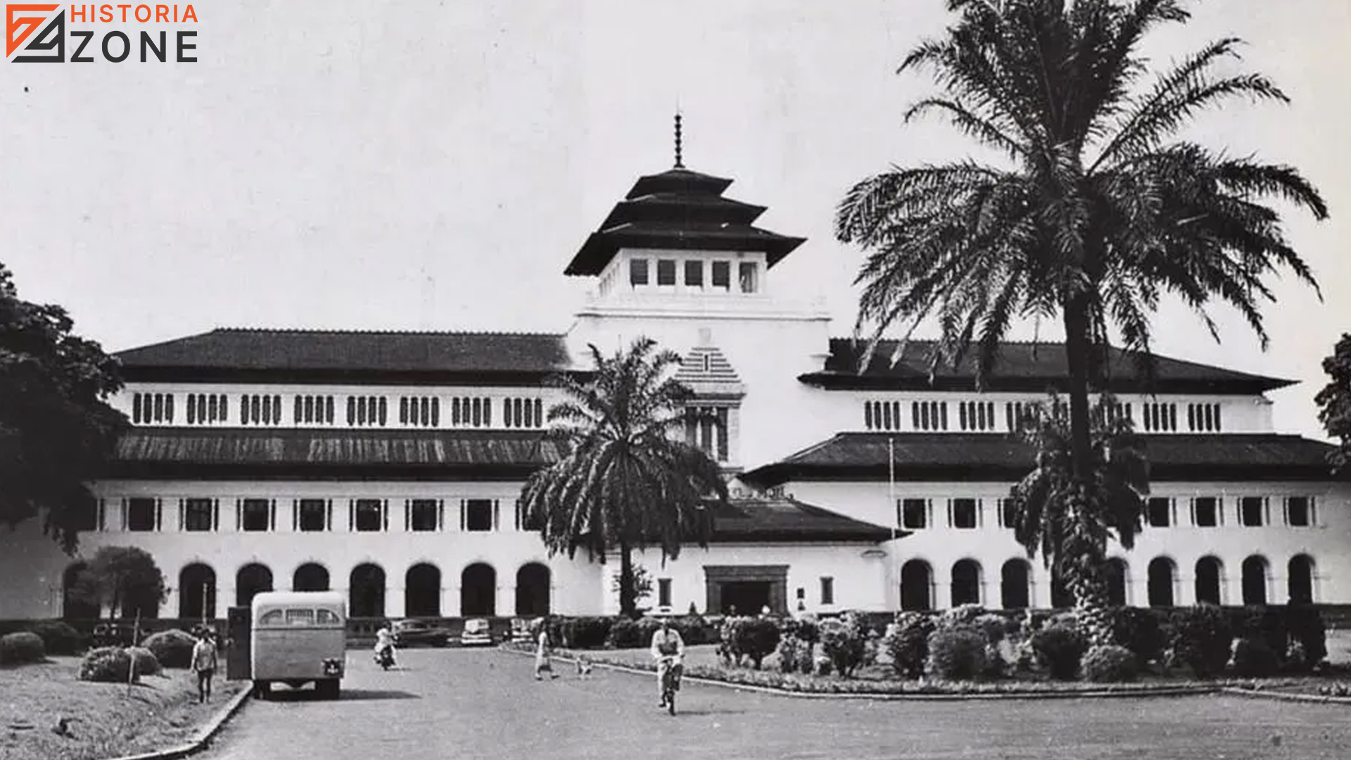 Jejak Arsitektur Kolonial: Sejarah Gedung Sate dari Masa ke Masa