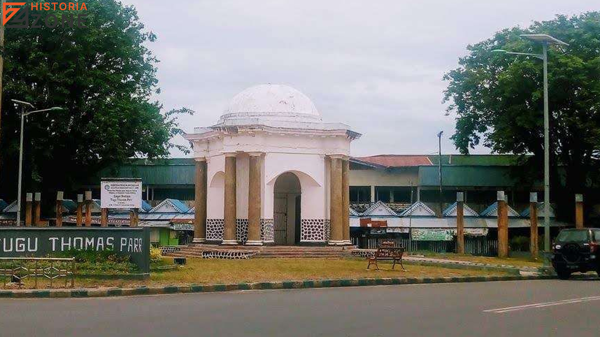 Tugu Thomas Parr: Monumen Sejarah yang Menyimpan Cerita