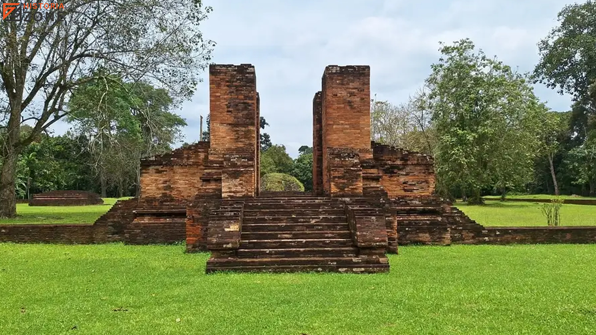Candi Muaro Jambi: Jejak Sejarah Hindu-Buddha di Sumatera