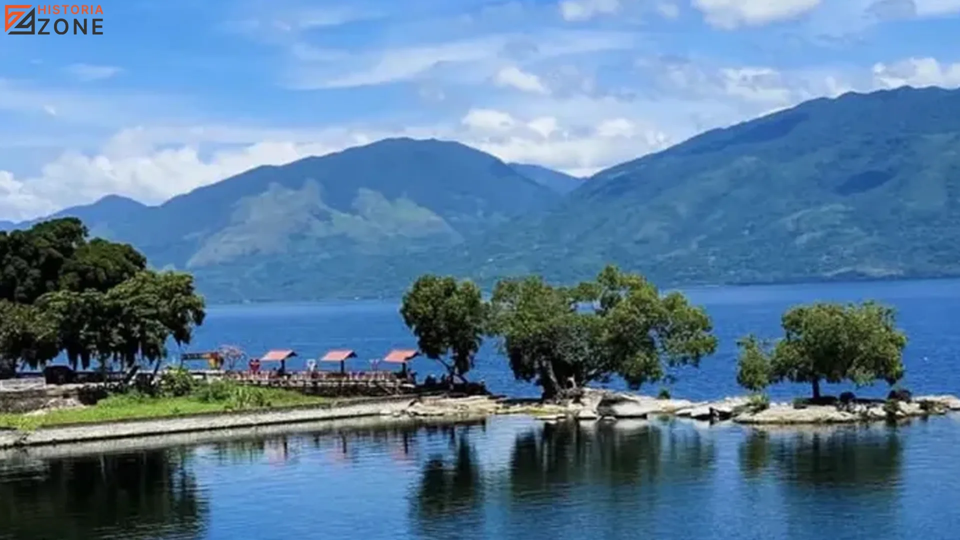 5 Hal Absurd Tentang Sejarah Danau Singkarak yang Bikin Penasaran